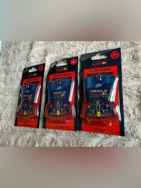 Oracle Red Bull Racing Cherry Charge air freshener - (Red & Black)